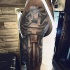 Cool aussehendes schwarzes  im biomechanischen Stil Schulter Tattoo