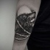 Dotwork estilo médio tamanho braço de tinta preta tatuagem de cabeça de lobo