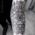 geometrico sacro avambraccio tatuaggio