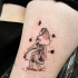 Tatuaje  de Alice linda pequeña, colores negro blanco