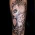 Tatuaje en el antebrazo, retrato de personajes de pesadilla antes de Navidad