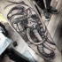 Tatuaje en el antebrazo, cabeza de elefante antiguo excelente monocromo