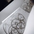 Tatuaje en el antebrazo, esquemas del ingeniero complejos, tinta negra