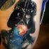 Tatuaje en el brazo, Darth Vader maravilloso con silueta de Yoda