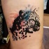 Tatuaje en el brazo,
 leopardo increíble, tinta negra