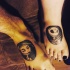 Tatuajes en los pies, 
pareja enamorada adorable de pesadilla antes de Navidad