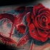 Tatuaje en el brazo, rosa hermosa con corazón sangriento
