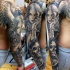 Tatuaje negro blanco en el brazo completo y hombro, mujer ángel preciosa y cráneo humano