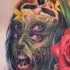 Neue Schule Stil Frau Gesicht farbiges Monster Zombie mit Blumen Tattoo