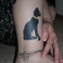 Nette ägyptische Katze Tattoo am Bein