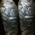 Tatuaje en el hombro, samurái alucinante volumétrico