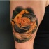 Originelles Tattoo mit gelber Rose von Andres Acosta
