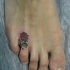 bellissima piccola rosa rossa sexy tatuaggio su piede per ragazze