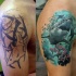 Realismus Stil farbiges Schulter Tattoo unter Wasser mit schwimmendem Hai