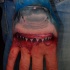 Tatuaje en la mano,  tiburón sanguinario