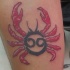 rosso e nero granchio tatuaggio per femmine