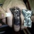 scandinavo tatuaggio dio Odino tatuaggio sul dito