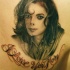 semplice fatto a mano Michael Jackson memoriale ritratto con lettere tatuaggio su spalla