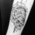 Dibuja como tatuaje de antebrazo de tinta negra de cabeza de león