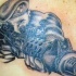 Tatuaggio nero il soldato con l'arma