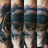 meraviglioso realistico dettagliato astronauta in spazio inchiostro nero tatuaggio su braccio