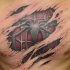 Tatuaje del hombre araña en el pecho estilo 3D
