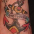 Tatuaje en el pie Ancla con inscripción Bound to Boston