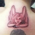 Tatuaje en el cuello Angelito pensativo
