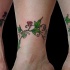 Tatouage sur la cheville de plante avec des feuilles juteux