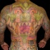 Colorato dragone asiatico tatuato su tutta schiena