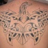 Tatuaje de águila en la espalda