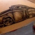 Le tatouage de Lowrider en noir et blanc
