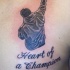 El tatuaje con Rocky y la frase 