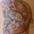 FEMMINILE KOI PESCE E KANJI TATUAGGIO