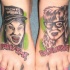 Le tatouage de Waynes world sur les deux pieds