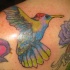 coloratissimo tatuaggio colibri