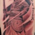 Tatuaje con escritura de los guerreros de Terracota.