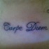 piccolo tatuaggio carpe diem