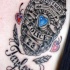 Tatuaje símbolo de teniente de policia
