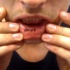 Tatuaggio sul labbro 