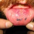 Tatuaggio sul labbro 