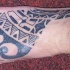 Tatuaje en el pie, estilo maorí
