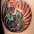 el tatuaje yin yang con una pantera y un tigre