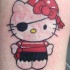 el tatuaje de hello kitty pirata
