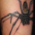Muy realístico tatuaje de araña espantosa