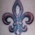 regolare fior de lis tatuaggio