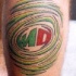Logo mountain dew tatuaje en color