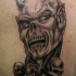 Demone con corni tatuaggio nero