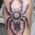 Araña en tinta negra estilo tribal