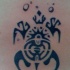 Tatuaggio il disegno della tartaruga in stile tribale
